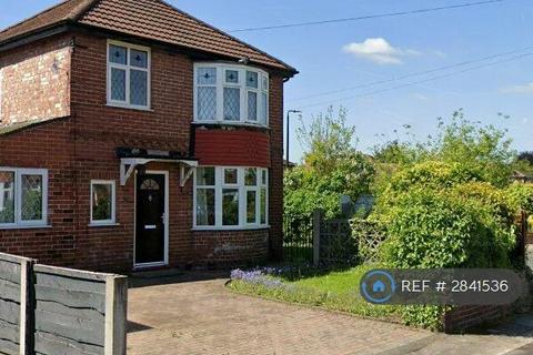 4 bedroom detached house to rent, St Georges Crescent, Altrincham, WA15