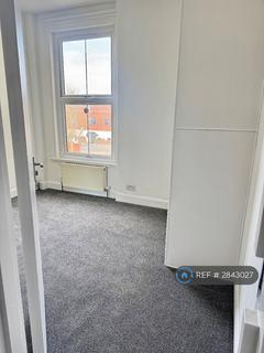2 bedroom flat to rent, Guilford Avenue, Surbiton, KT5