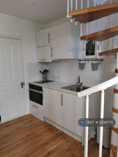 undefined, Park Road, Redhill, RH1