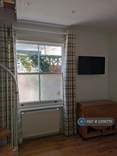 undefined, Park Road, Redhill, RH1