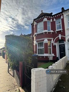 1 bedroom in a house share to rent, Dunford Road, London, SW19
