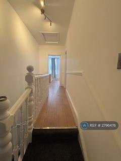 1 bedroom in a house share to rent, Dunford Road, London, SW19