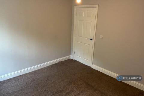 2 bedroom flat to rent, Eccles, Eccles, Manchester, M30