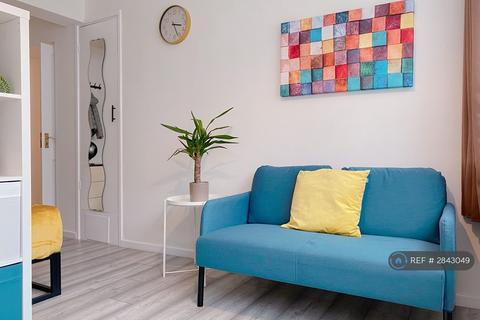 undefined, Penrhyn Gardens, Kingston Upon Thames, KT1