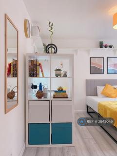undefined, Penrhyn Gardens, Kingston Upon Thames, KT1