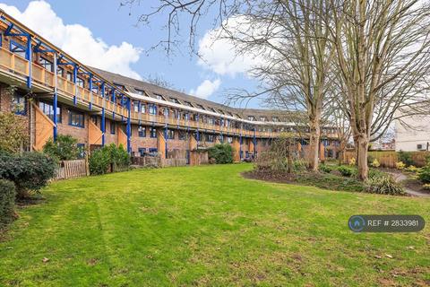 undefined, Grasmere Gardens, Cambridge, CB4