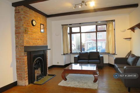3 bedroom end of terrace house to rent, Princes Avenue, Greater London, UB6