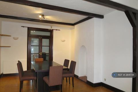 3 bedroom end of terrace house to rent, Princes Avenue, Greater London, UB6