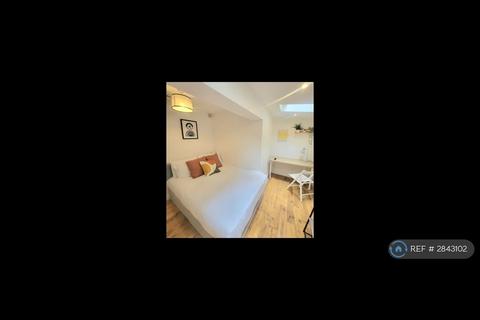 undefined, Leytonstone, London, E11