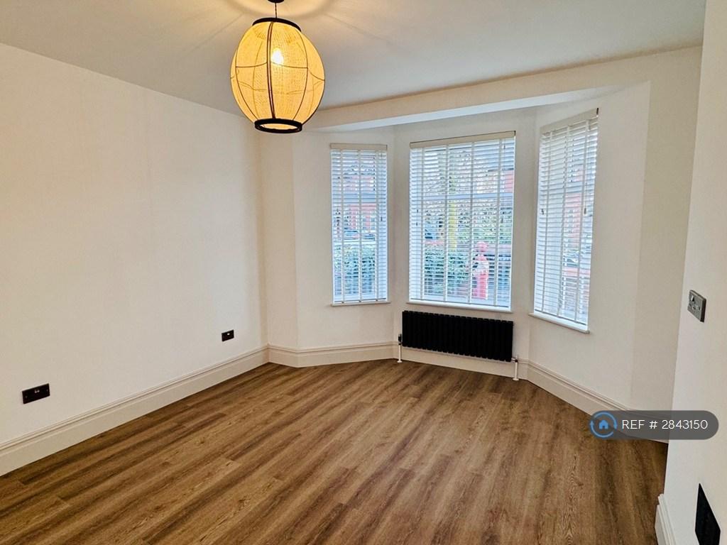 Living Area 4