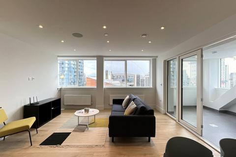 3 bedroom flat to rent, Olympic Way