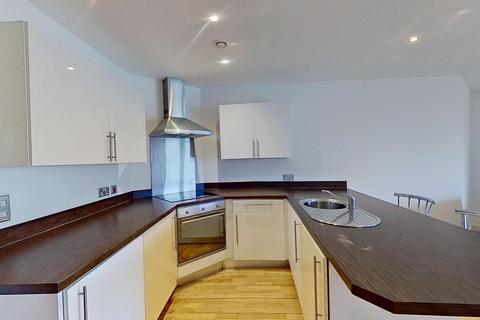 2 bedroom flat to rent, Gotts Road