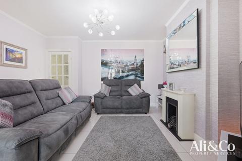 3 bedroom bungalow for sale, Crowstone Road, Grays
