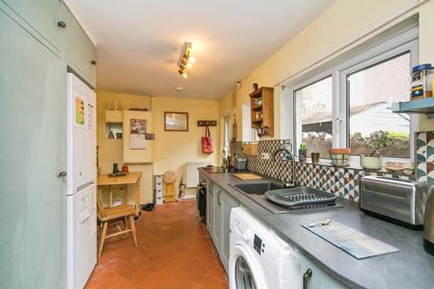 4 bedroom semi-detached house for sale, Beach Road, Old Colwyn, Colwyn Bay, Conwy, LL29