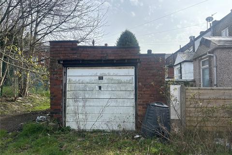 2 bedroom end of terrace house for sale, Stanley Road, Chadderton, Oldham, Greater Manchester, OL9