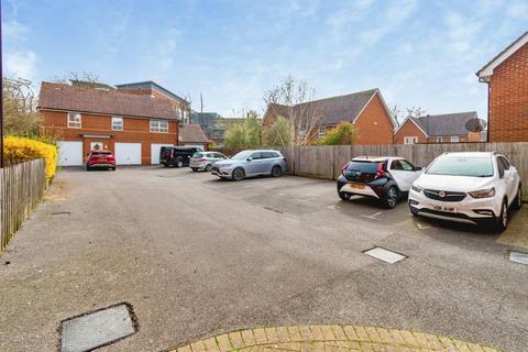 undefined, Charles Arden Close, Southampton, Hampshire, SO16