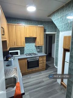 1 bedroom in a house share to rent, Aintree Crescent, Ilford, IG6