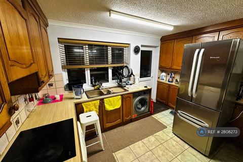 1 bedroom in a house share to rent, Leagrave High St, Luton, LU4