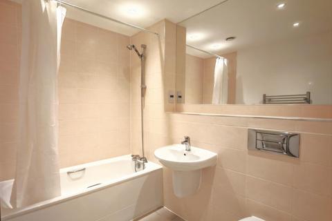 1 bedroom flat to rent, Victory Park Road, Addlestone KT15
