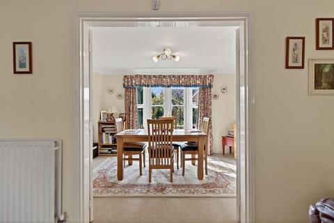 4 bedroom detached house for sale, Griffiths Close, Oakham, Rutland