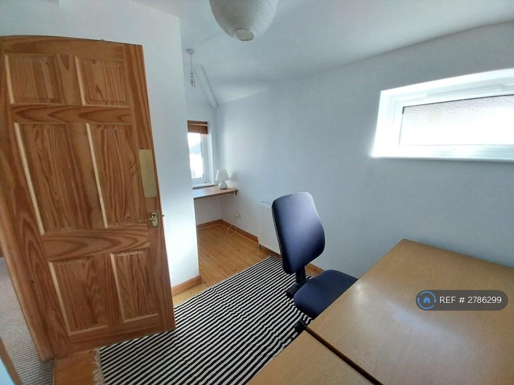 Bedroom 4/Study