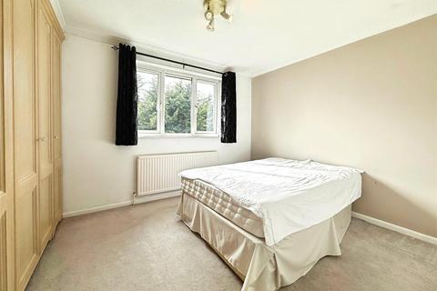 2 bedroom terraced house for sale, Wargrove Drive, Sandhurst GU47