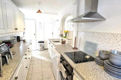 3 bedroom semi-detached house for sale, Hayworth Close, Tamworth, B79