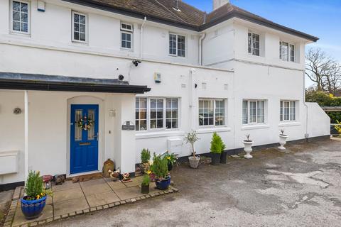 2 bedroom apartment for sale, Long Causeway, West Yorkshire LS16