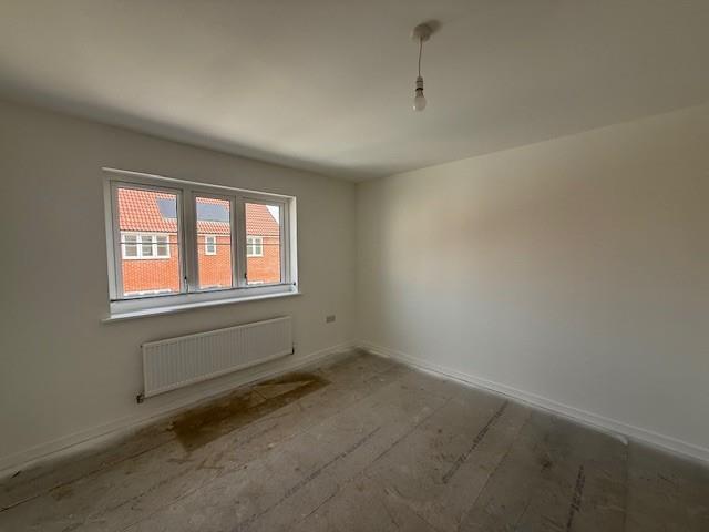 Bedroom 1-1.jpg