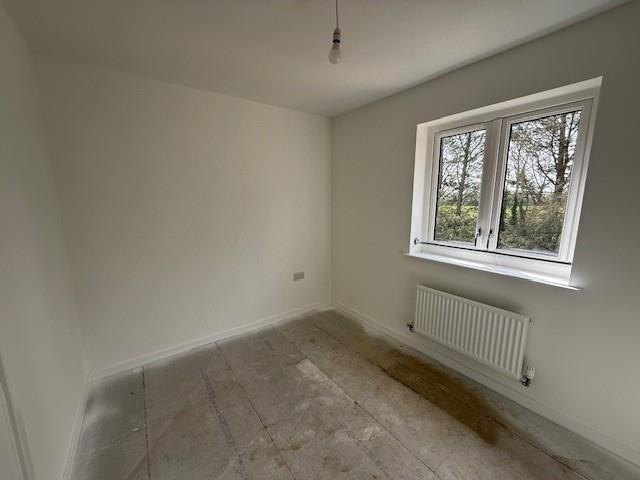 Bedroom 2-2.jpg