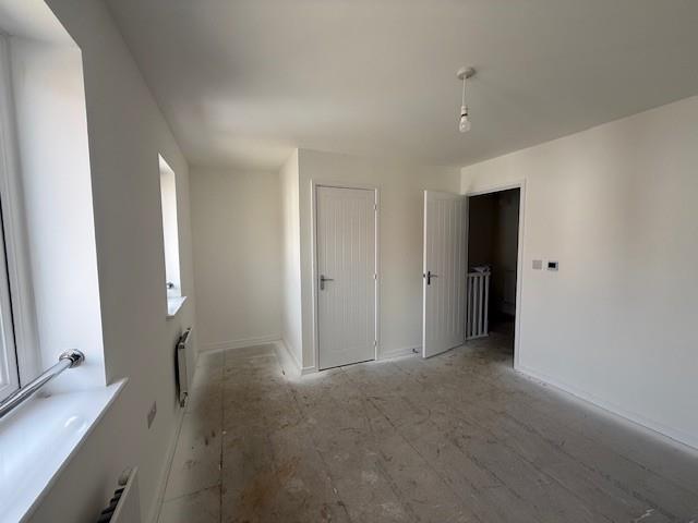 Bedroom 1-2.jpg
