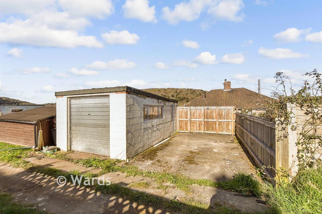 Driveway/Parking