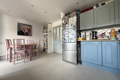 3 bedroom semi-detached house for sale, Gorham Rise, Leicester LE9