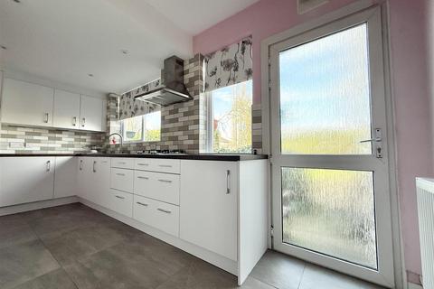 3 bedroom semi-detached house for sale, Aylestone Lane, Wigston LE18