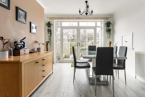 4 bedroom semi-detached house for sale, Silverknowes Parkway, Edinburgh, EH4