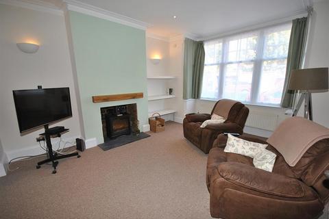 4 bedroom terraced house for sale, Clarence Avenue, Northampton, NN2