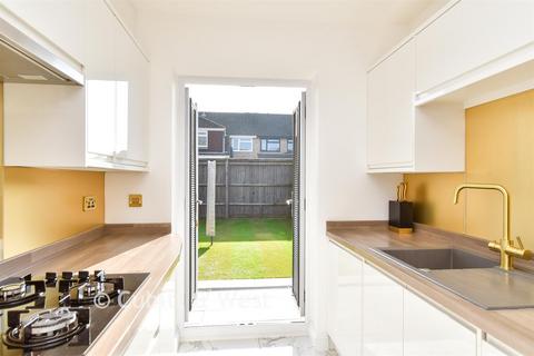 undefined, Saffron Close, Shoreham-By-Sea BN43