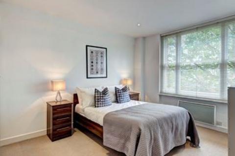Studio to rent, Hill Street, Mayfair W1J