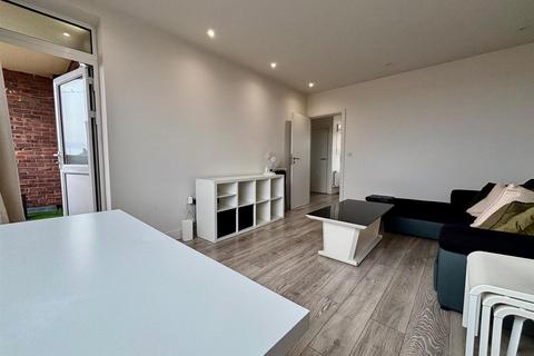 1 bedroom house to rent, Cameron House, St John's Wood Terrace, London