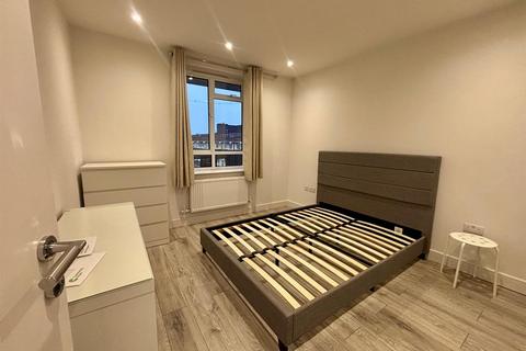 1 bedroom house to rent, Cameron House, St John's Wood Terrace, London