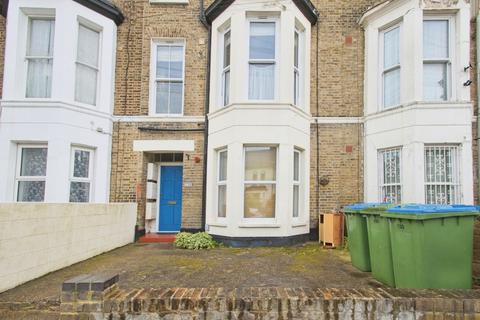 Eglinton Road, London, SE18