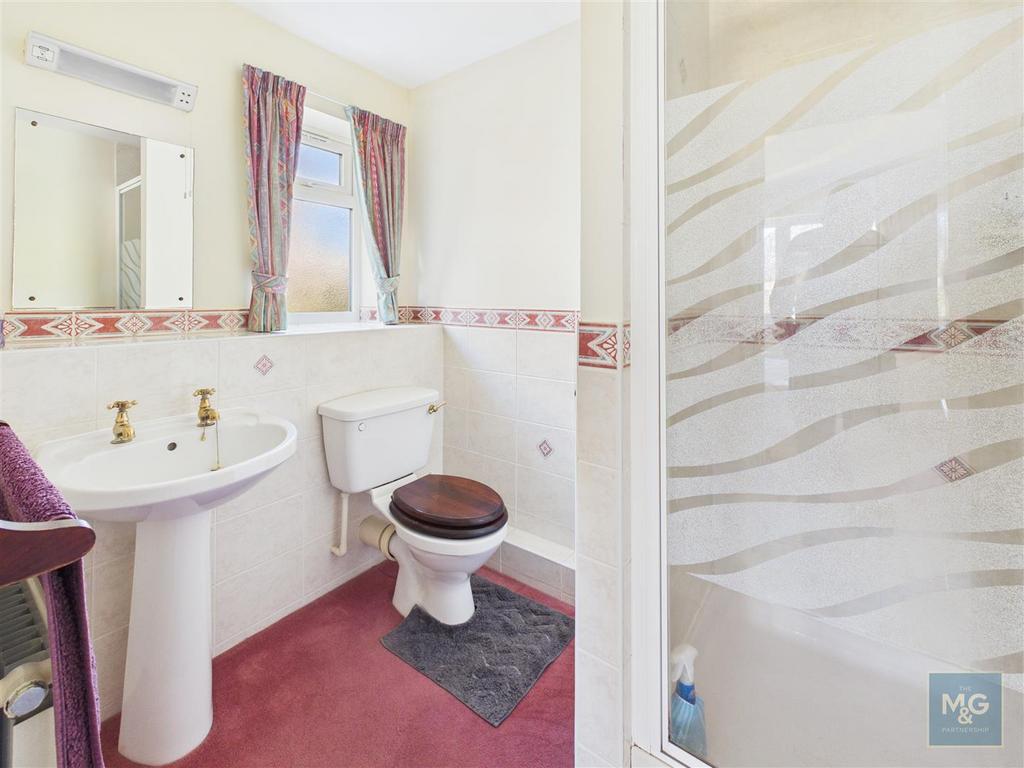 En Suite Shower Room