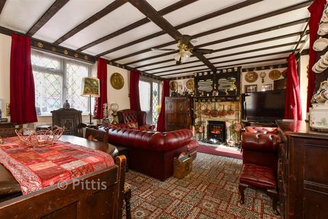 2 bedroom terraced house for sale, Church Place, Freshwater PO40