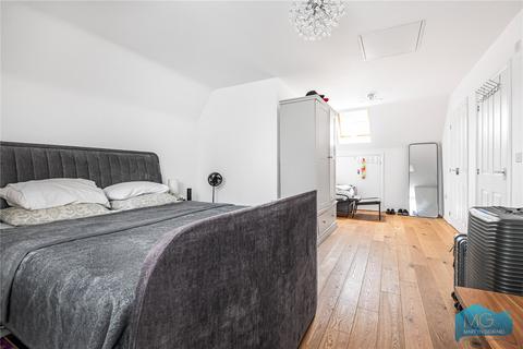 4 bedroom semi-detached house for sale, David Wildman Lane, London, NW7