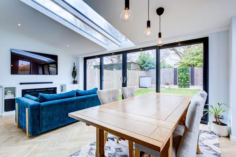undefined, Rosslyn Close, Hockley, SS5
