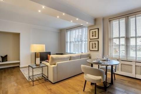 Studio to rent, Hill Street, Mayfair W1J