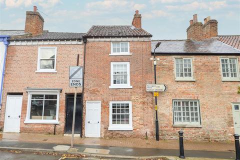 2 bedroom cottage for sale, Allhallowgate, Ripon