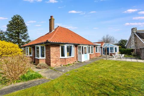 3 bedroom detached bungalow for sale, Common Lane, Sheringham