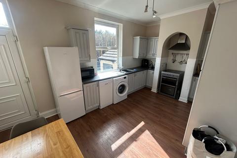 3 bedroom end of terrace house for sale, Grandstand Road, Lofthouse, WAKEFIELD