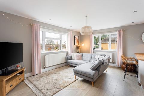 4 bedroom detached house for sale, Hermitage Road, East Grinstead RH19